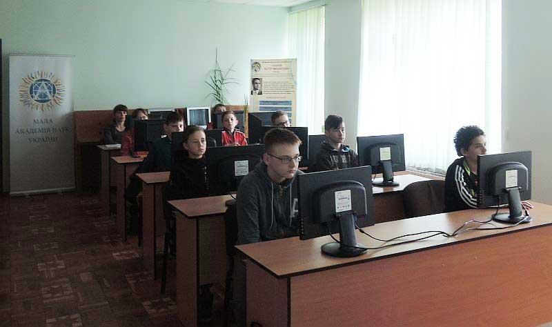 Юним інформатикам про видатних інформатиків України