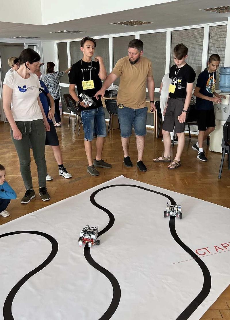 6 червня на базі Волинського національного університету імені Лесі Українки  відбулись обласні змагання з робототехніки «Robo-Slalom Volyn 2023»